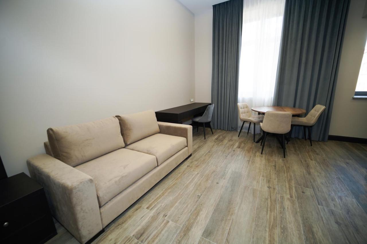 Soho Hotel City Centre Γιερεβάν Εξωτερικό φωτογραφία